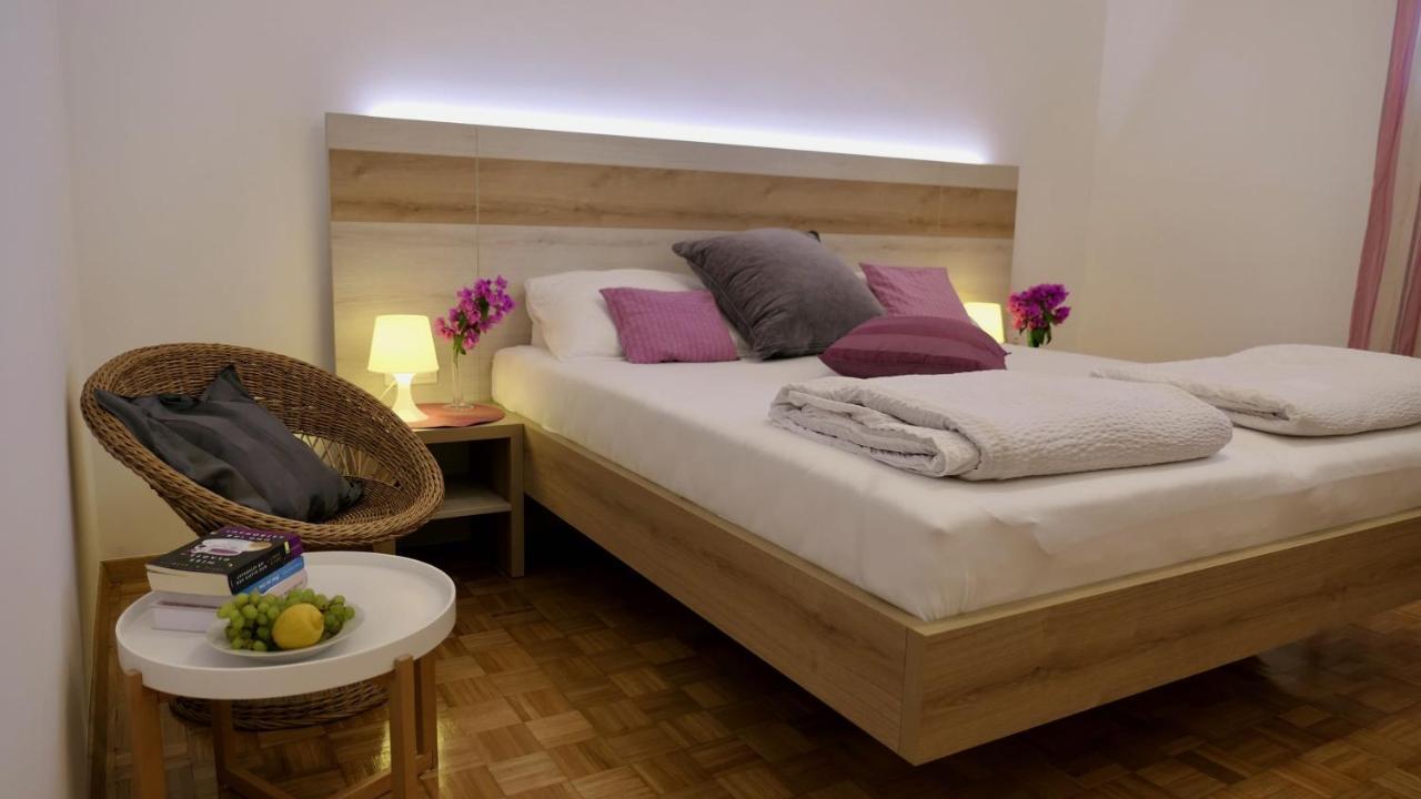 Apartments Villa Agatha Sveti Filip i Jakov Eksteriør bilde