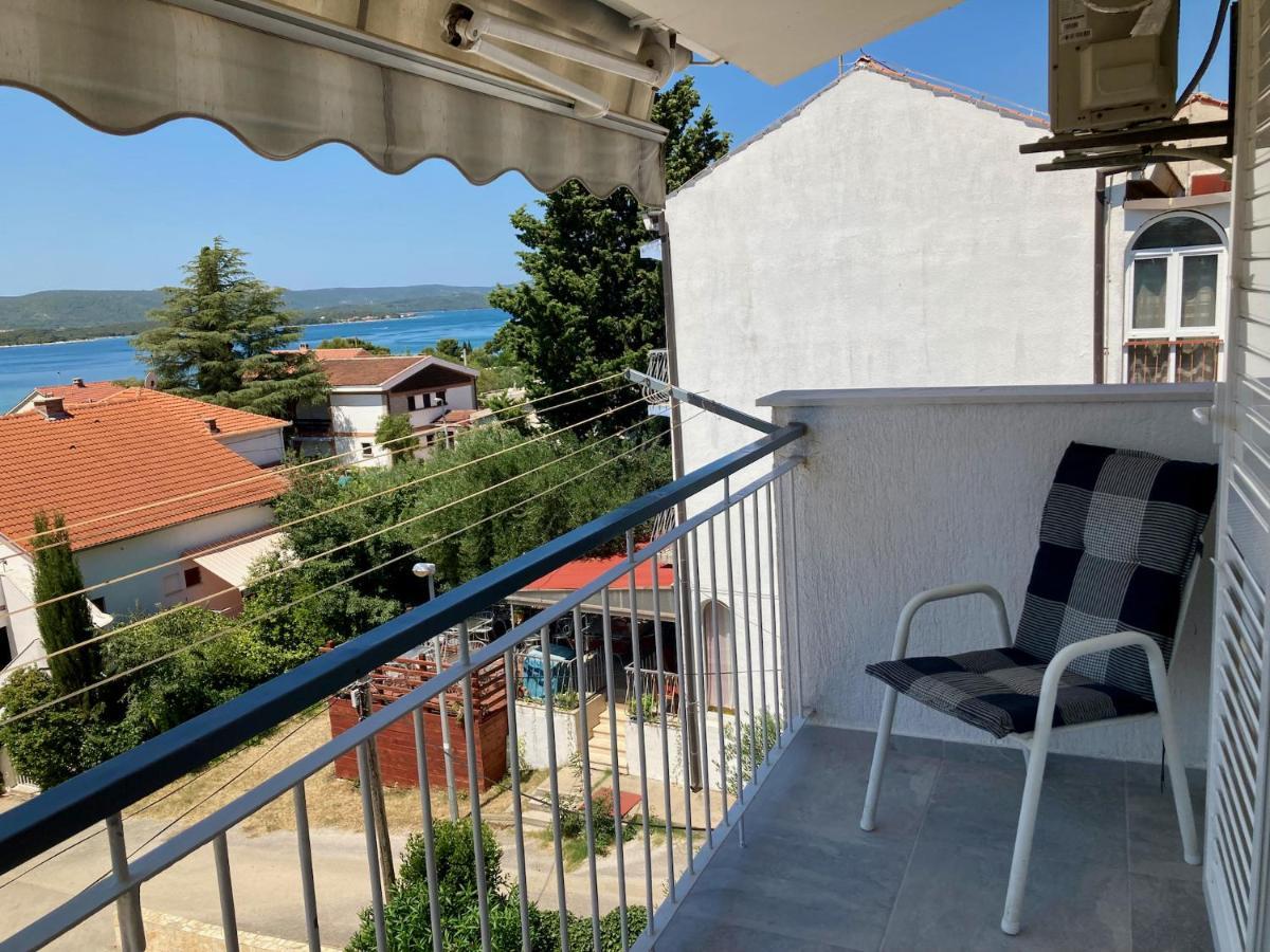 Apartments Villa Agatha Sveti Filip i Jakov Eksteriør bilde