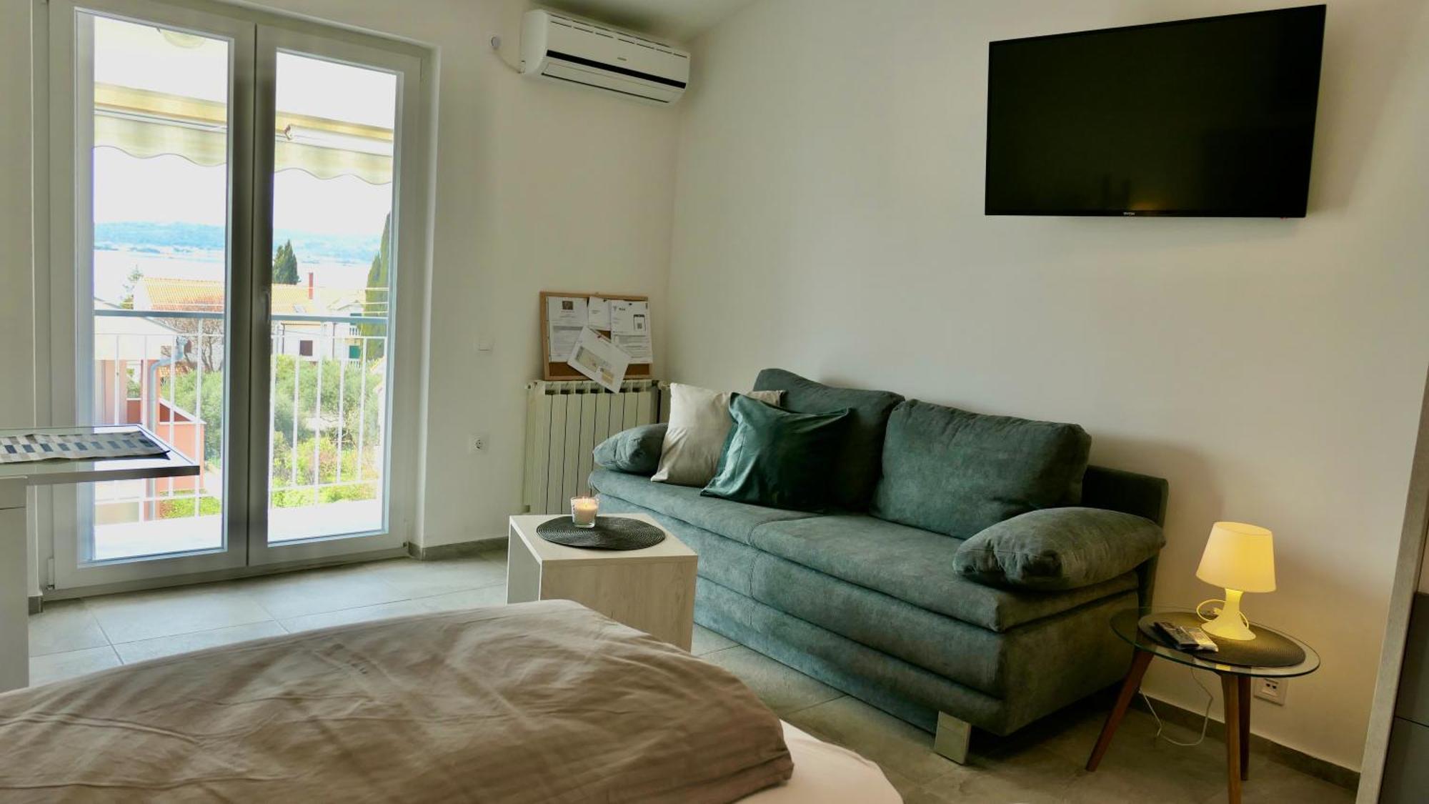 Apartments Villa Agatha Sveti Filip i Jakov Eksteriør bilde