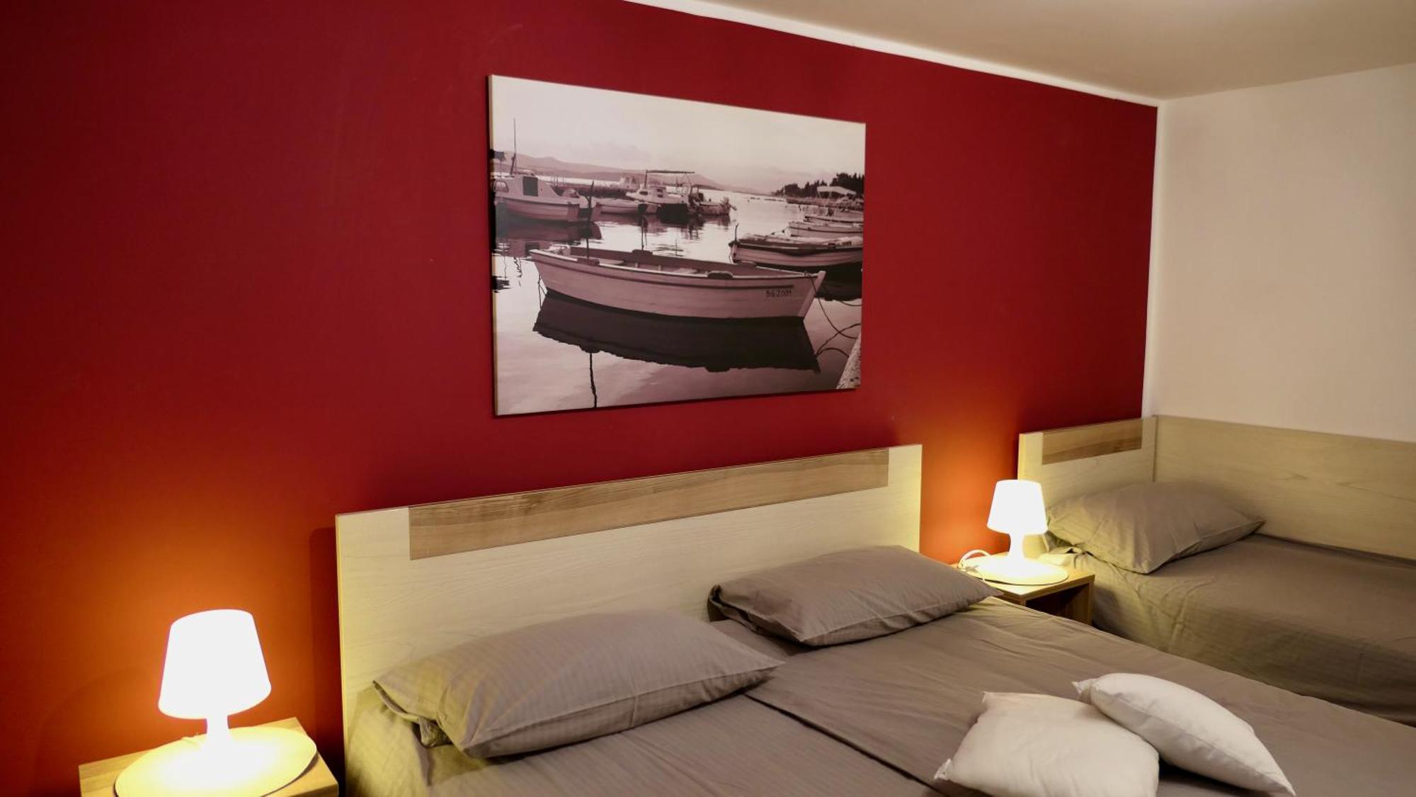 Apartments Villa Agatha Sveti Filip i Jakov Eksteriør bilde