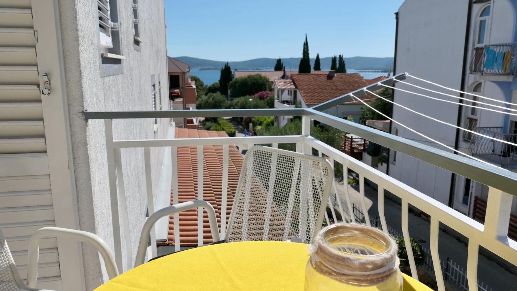 Apartments Villa Agatha Sveti Filip i Jakov Rom bilde