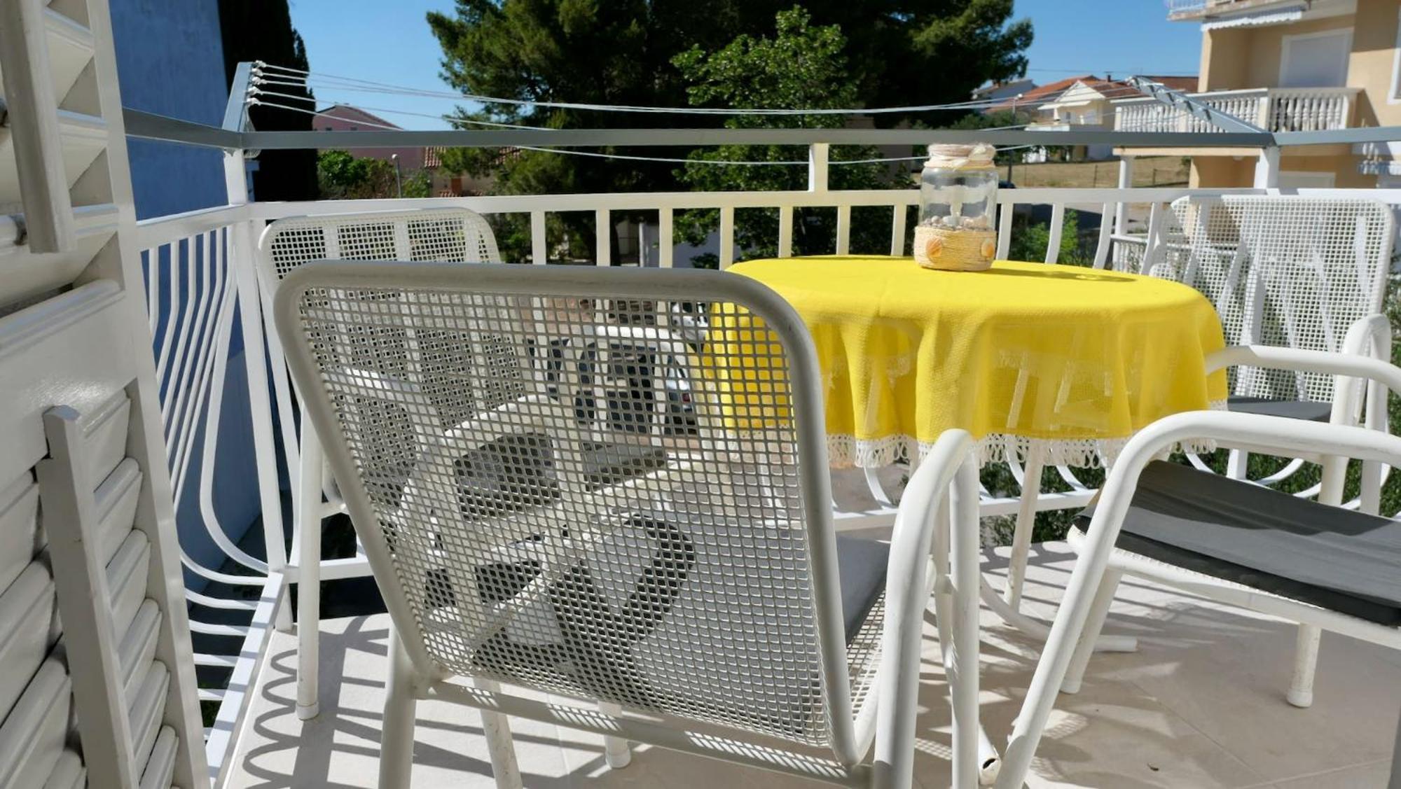 Apartments Villa Agatha Sveti Filip i Jakov Rom bilde