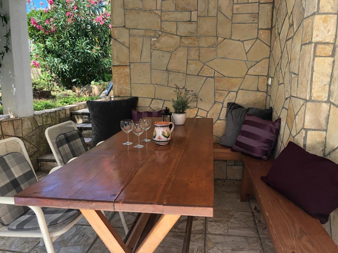 Apartments Villa Agatha Sveti Filip i Jakov Rom bilde
