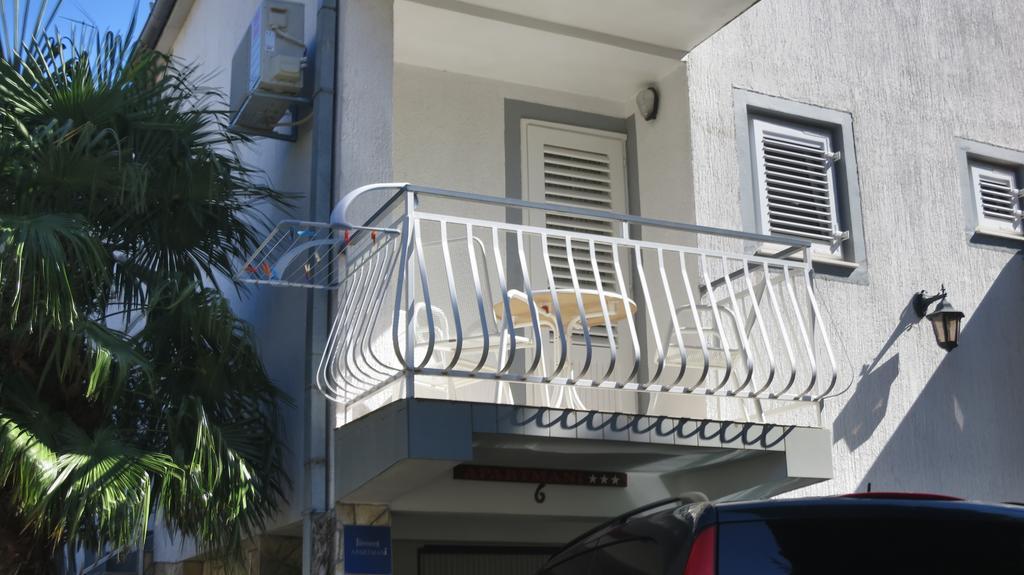 Apartments Villa Agatha Sveti Filip i Jakov Eksteriør bilde